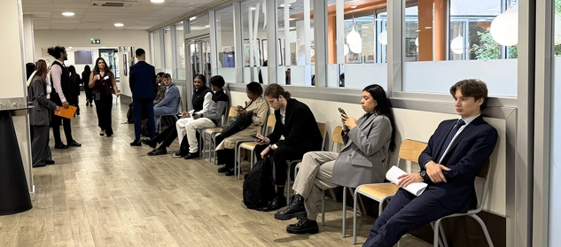 service relation entreprise