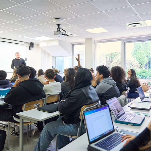 Présentation bachelors